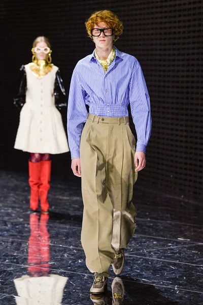 Look 74